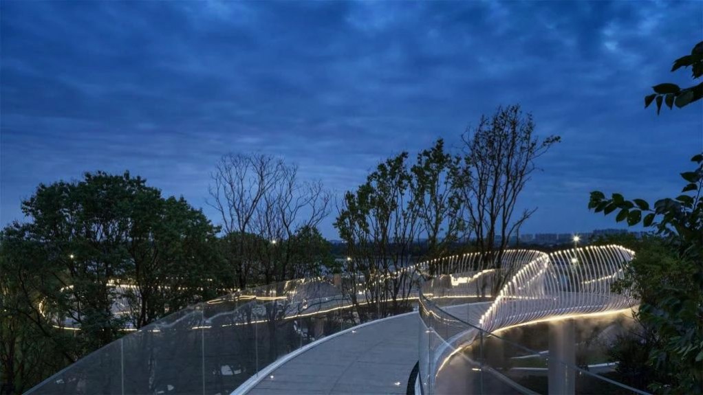 1677048179780393.jpg 1677048179780393.jpg