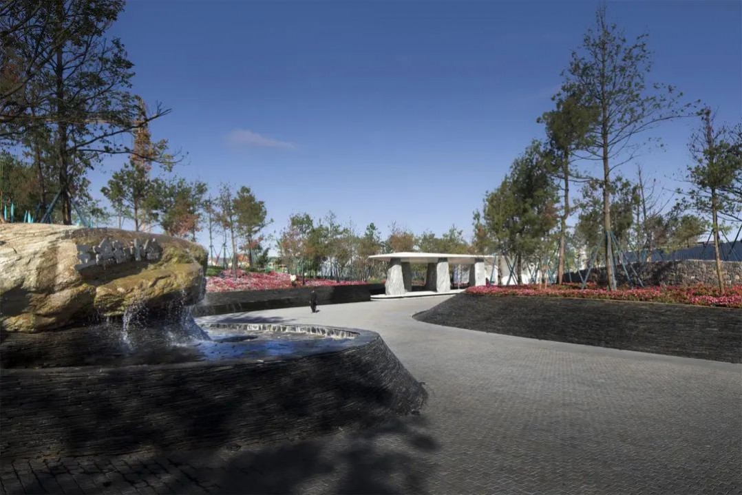 1686039873602041.jpg 1686039873602041.jpg