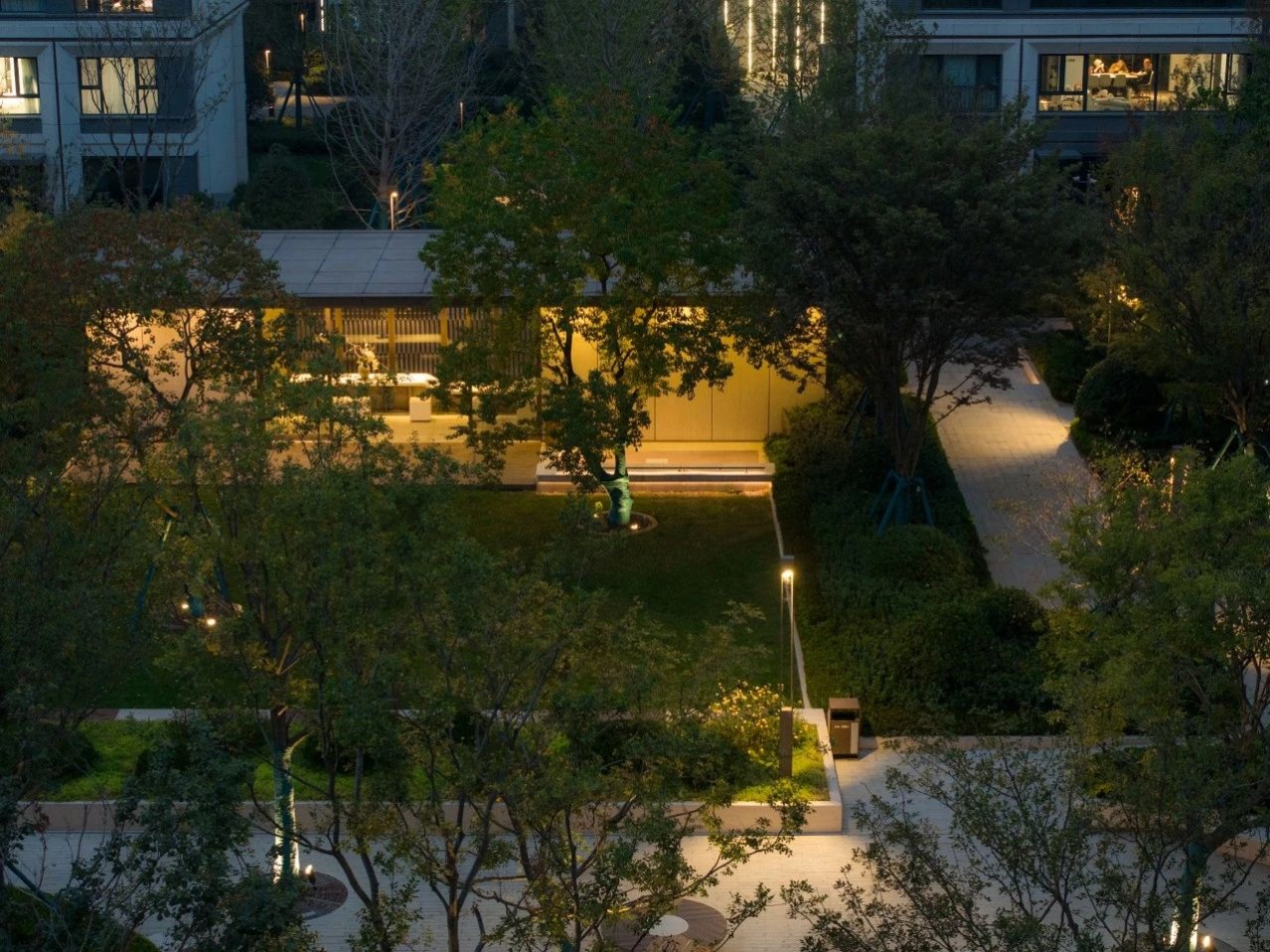 1702603725354343.jpg 1702603725354343.jpg